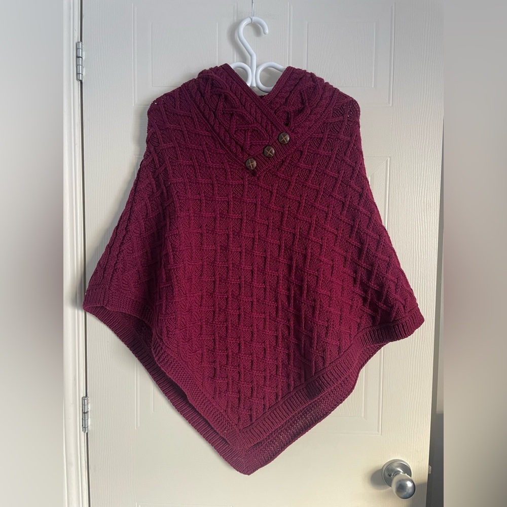 Quiet Luxury Aran Mor Merino Wool Poncho S Burgundy Cable Knit - Picture 2 of 13